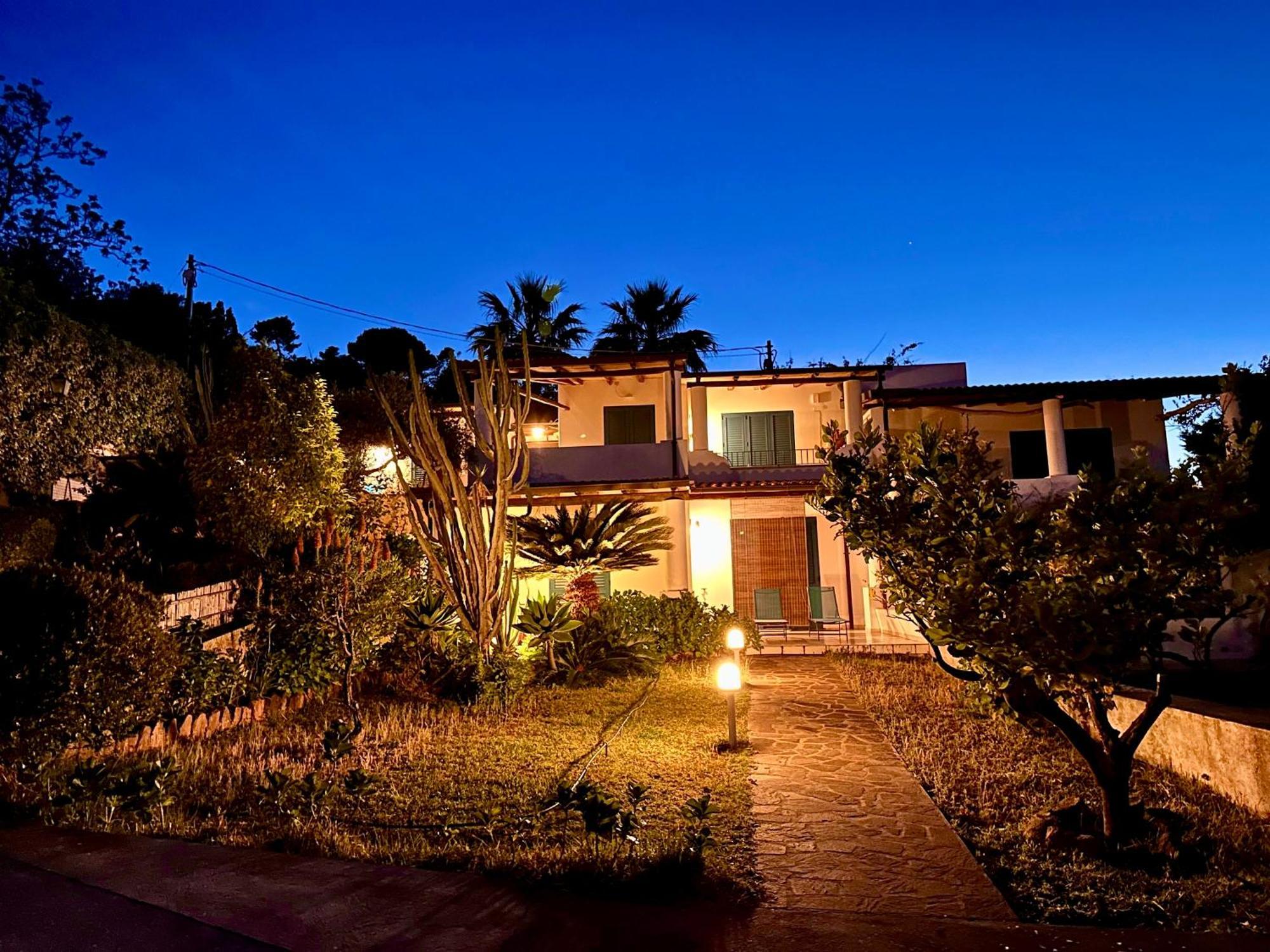 Villa 'A Pisa Đảo Lipari Ngoại thất bức ảnh