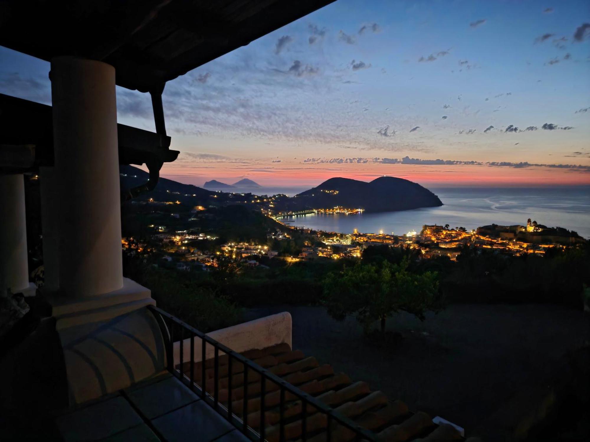 Villa 'A Pisa Đảo Lipari Ngoại thất bức ảnh